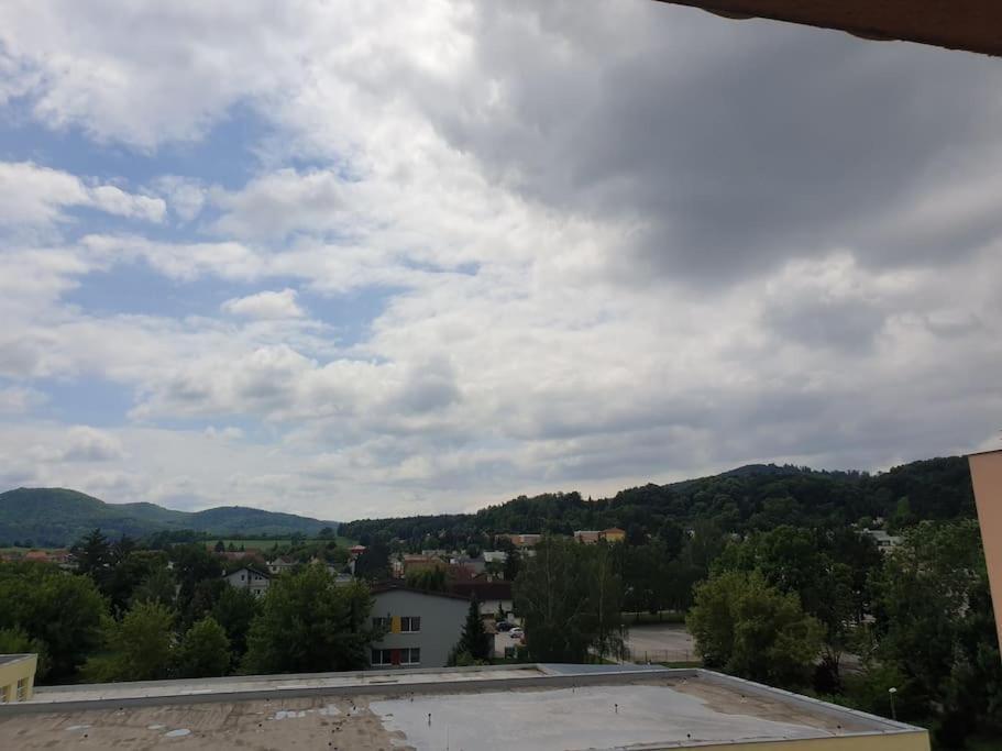 Mezonetovy Apartman V Centre Novej Dubnice Ilava Dış mekan fotoğraf